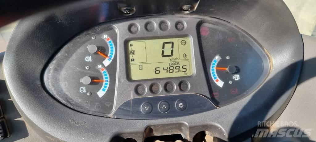 Hitachi ZW 220 Naudoti ratiniai krautuvai