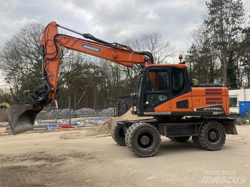 Doosan DX 170-5 W Ratiniai ekskavatoriai