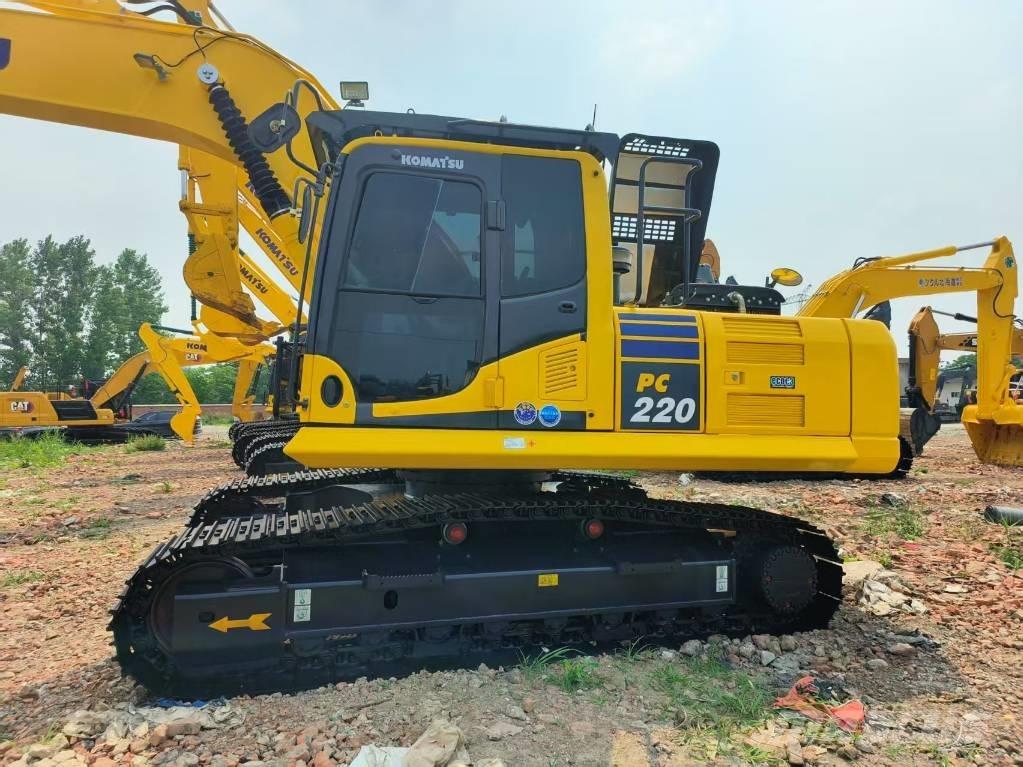 Komatsu PC 220-8 Vikšriniai ekskavatoriai
