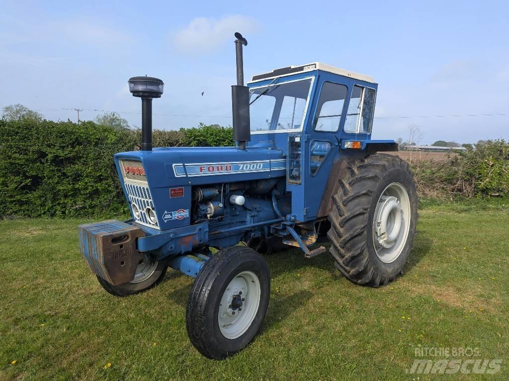 Ford 7000 Traktoriai