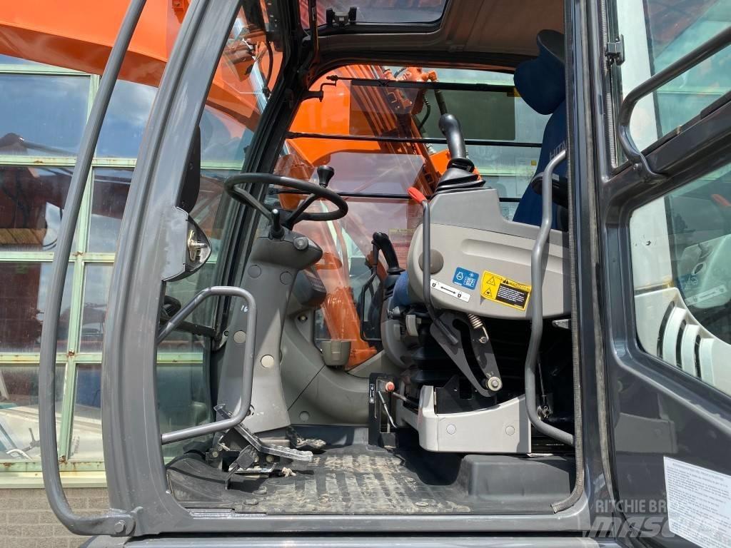 Hitachi Zaxis 140W-3 Ratiniai ekskavatoriai