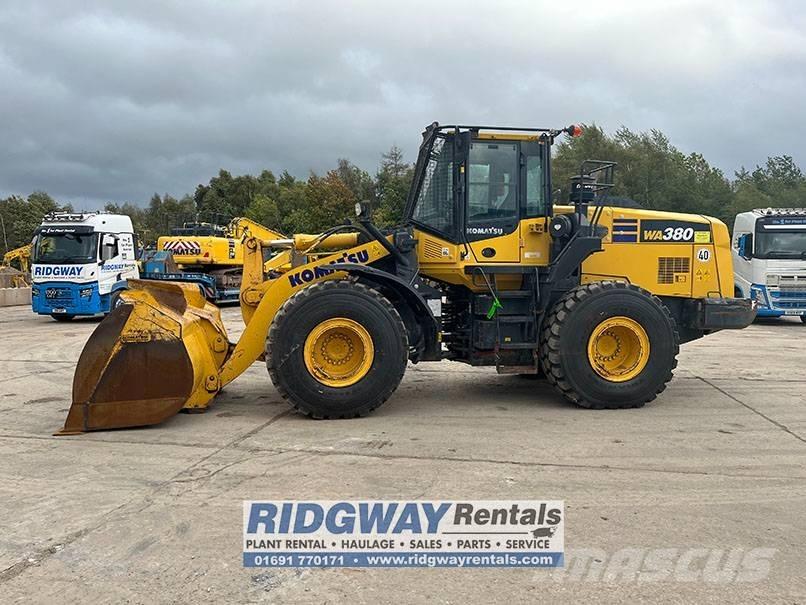 Komatsu wa380 Naudoti ratiniai krautuvai