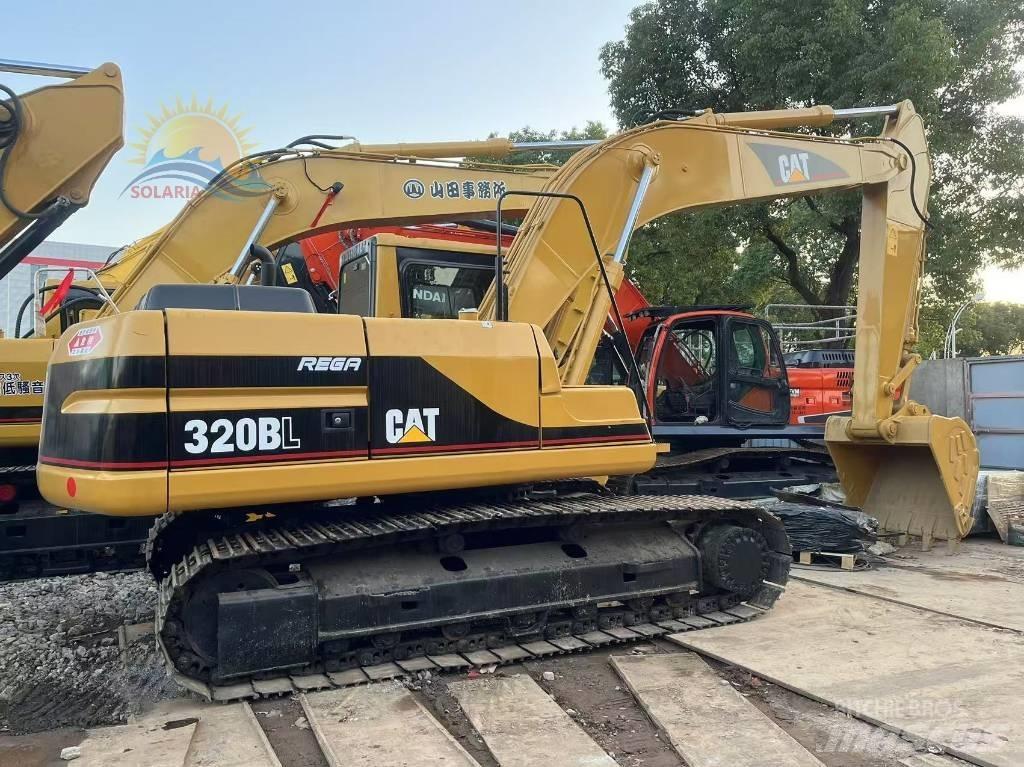 CAT 320 B L Vikšriniai ekskavatoriai