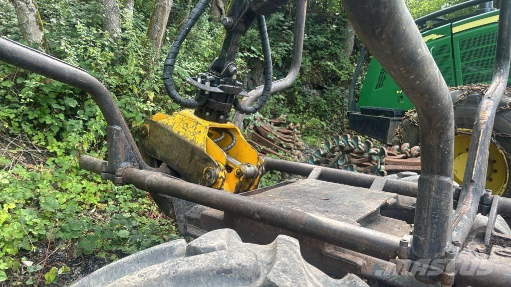 Timberjack 810 B Naudoti miškovežiai (Forvarderiai)
