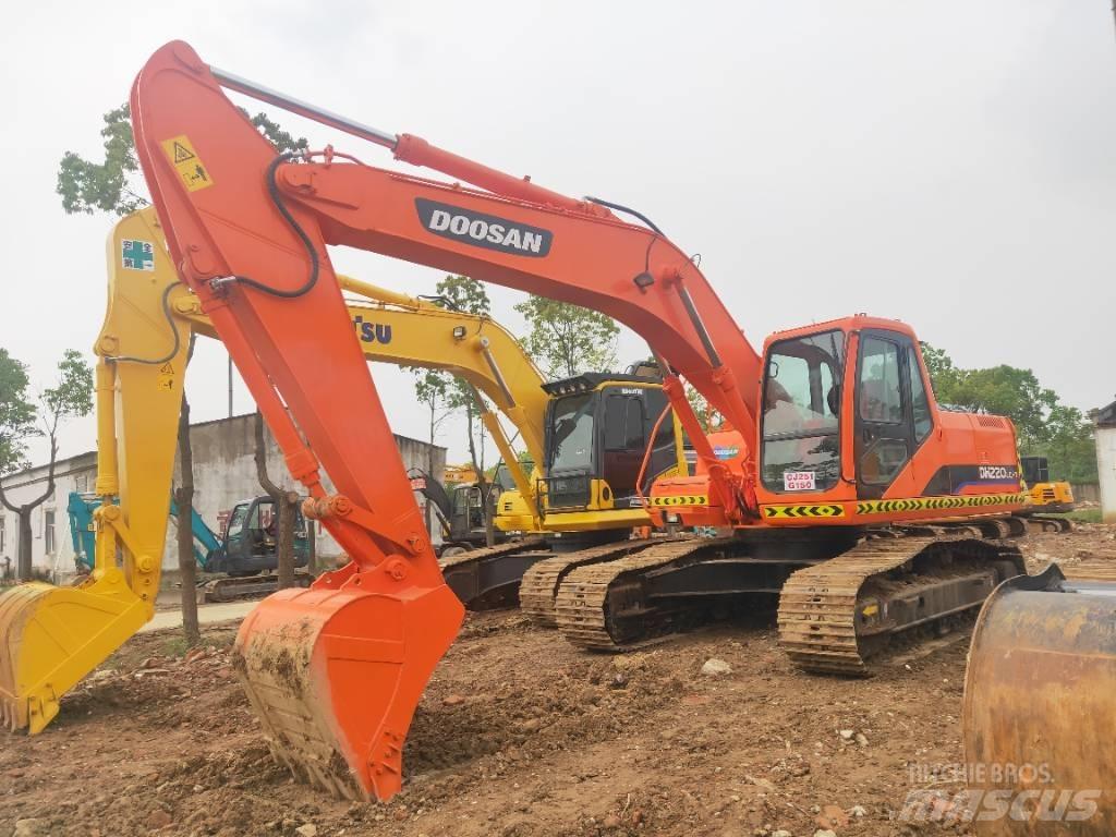 Doosan DH220LC-7 Vikšriniai ekskavatoriai