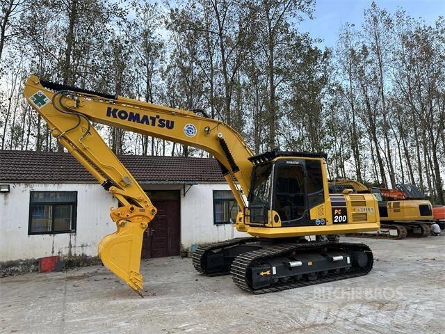 Komatsu PC 200-8 Vikšriniai ekskavatoriai