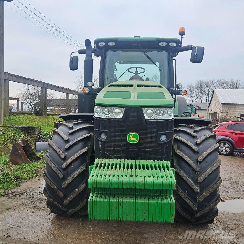 John Deere 8345 R Traktoriai