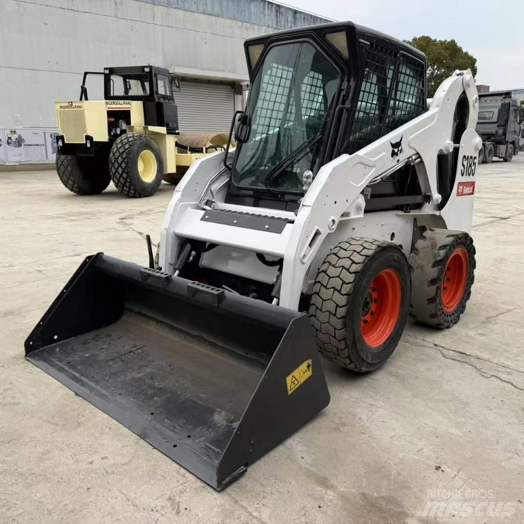 Bobcat S 185 Krautuvai su šoniniu pasukimu