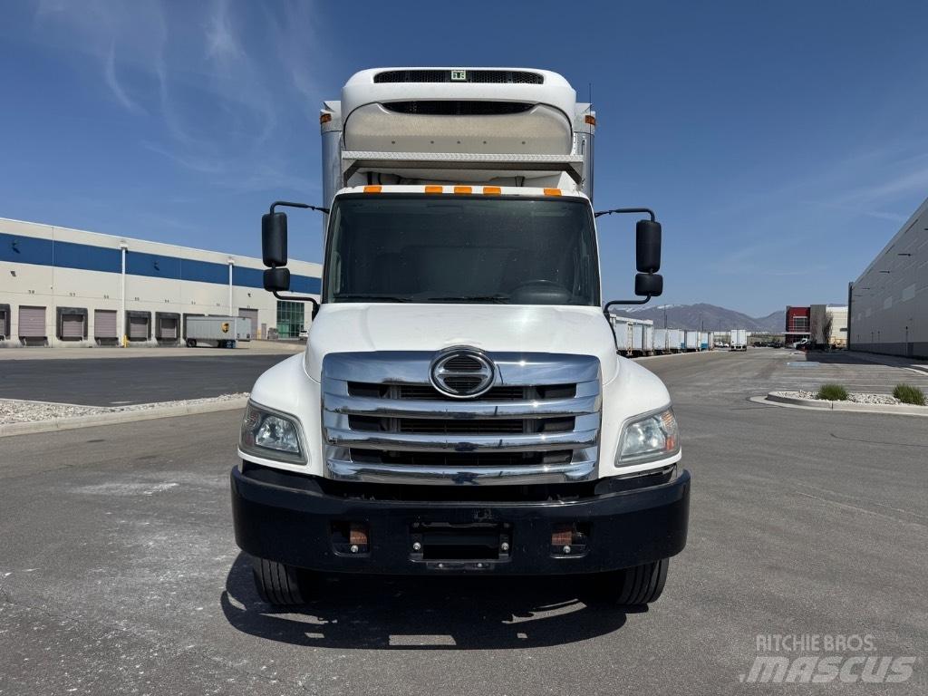 Hino 268 T Vilkikai šaldytuvai