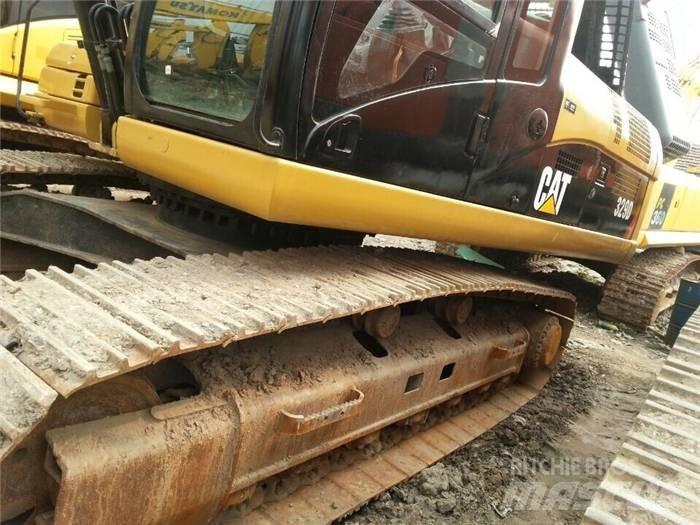 CAT 329 D Vikšriniai ekskavatoriai