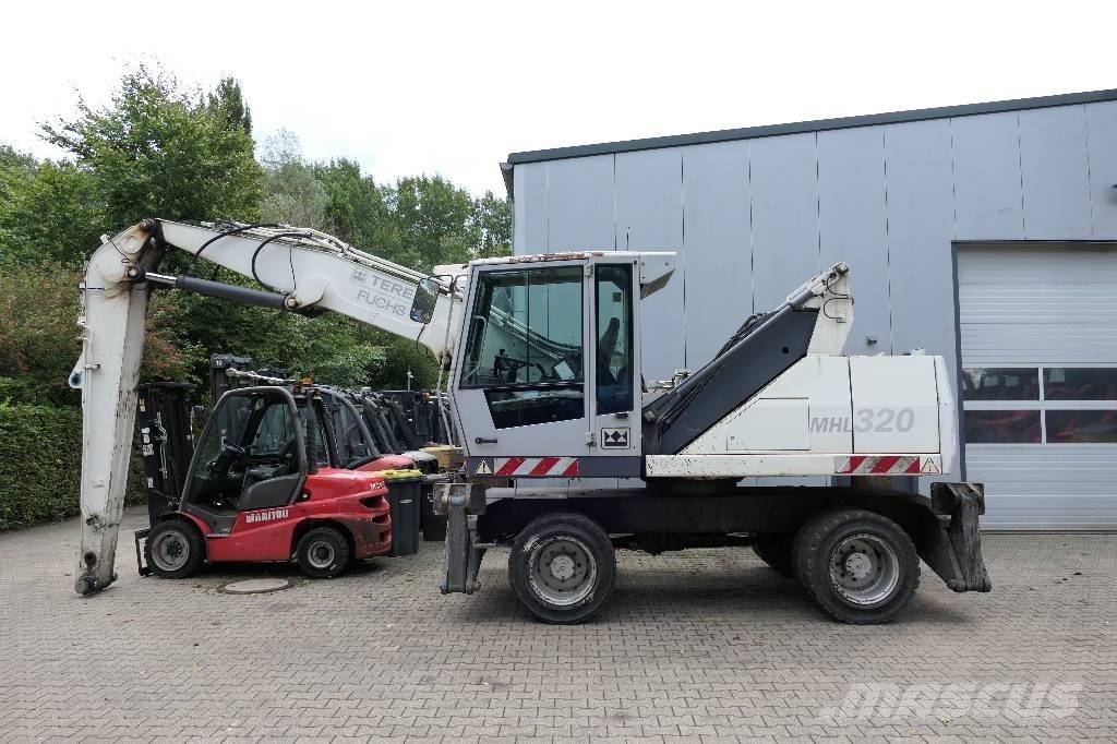 Fuchs MHL 320 Atliekų / pramoniniai krautuvai