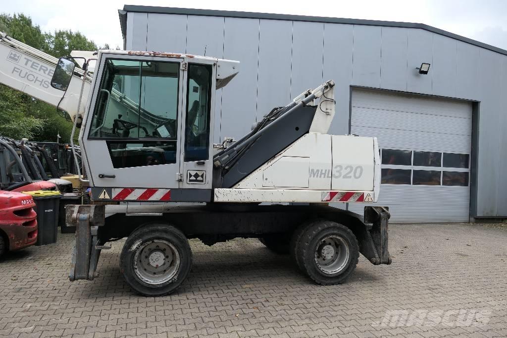 Fuchs MHL 320 Atliekų / pramoniniai krautuvai