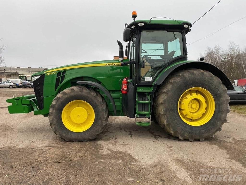 John Deere 8370R Traktoriai