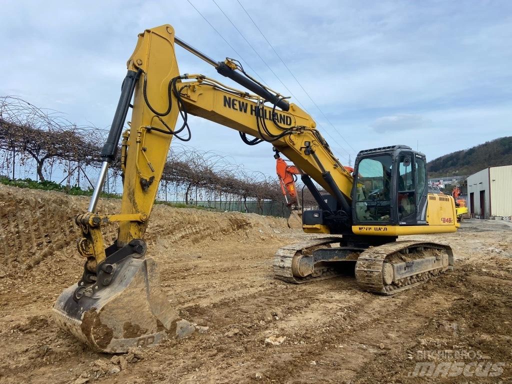 New Holland E245 Vikšriniai ekskavatoriai