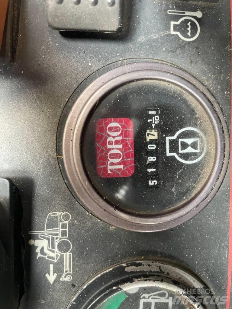 Toro GM 4000 D Sodo traktoriukai-vejapjovės