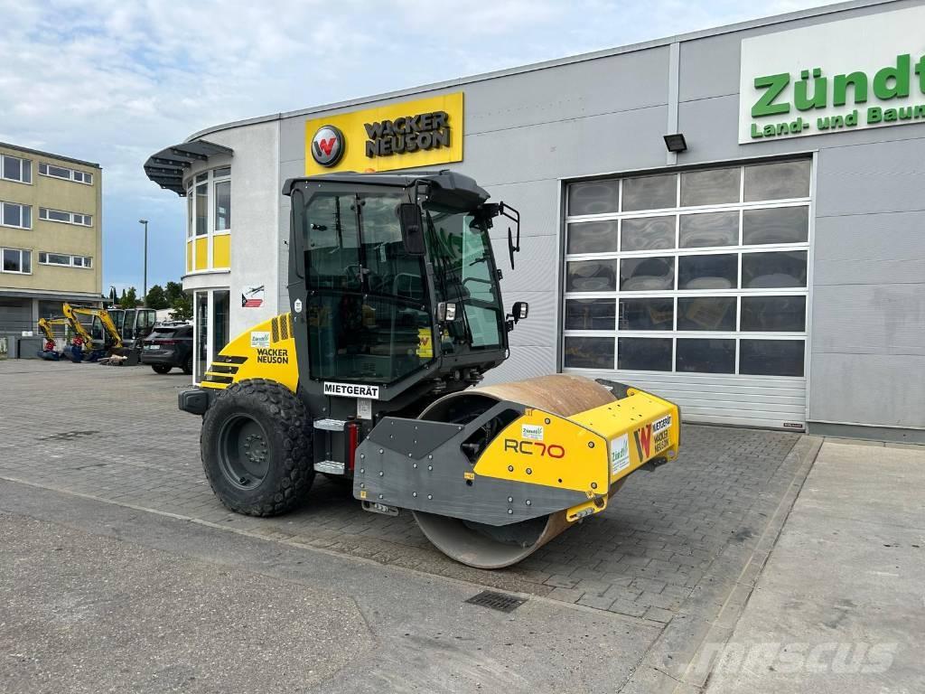 Wacker Neuson RC70 Kiti volai
