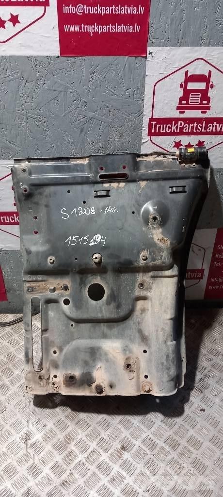 Scania 94 D.   1515194 Kabinos ir salonai