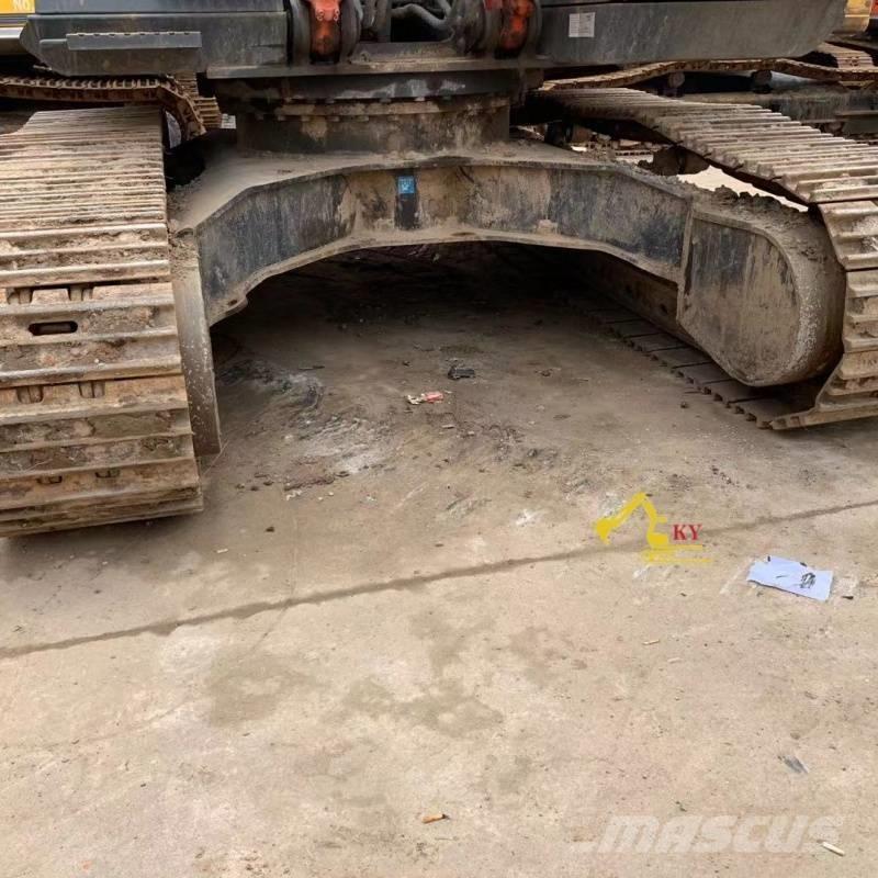 Hitachi 350 Vikšriniai ekskavatoriai