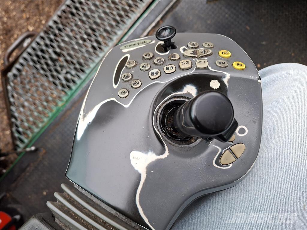 Timberjack 1270 Miško technika (Harvesteriai)