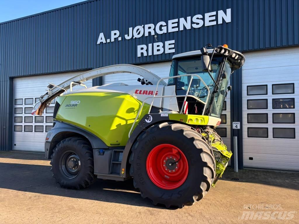 CLAAS Jaguar 960 4WD Pašarų ruošimo technika