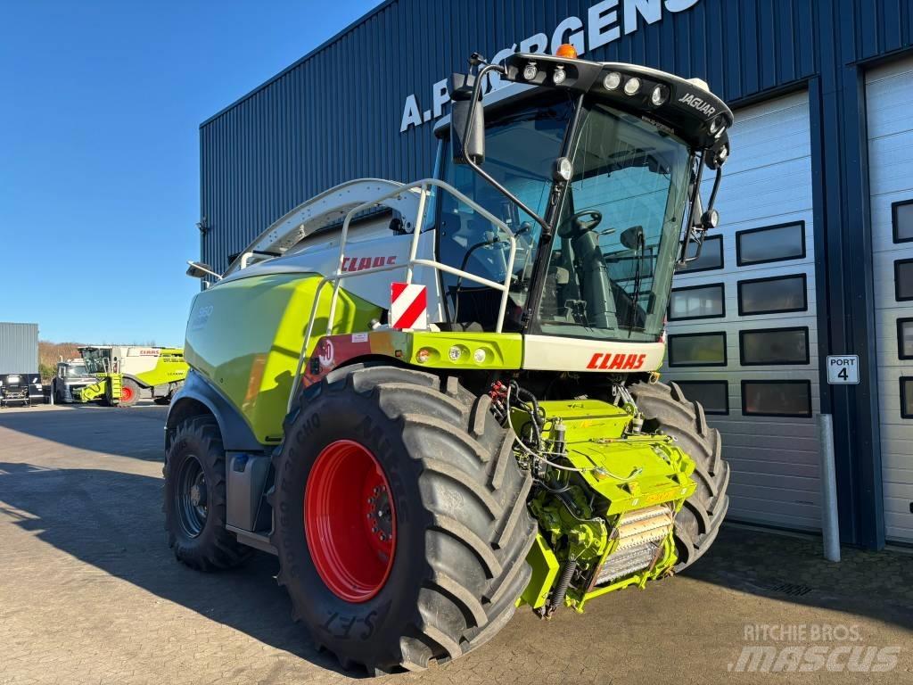 CLAAS Jaguar 960 4WD Pašarų ruošimo technika