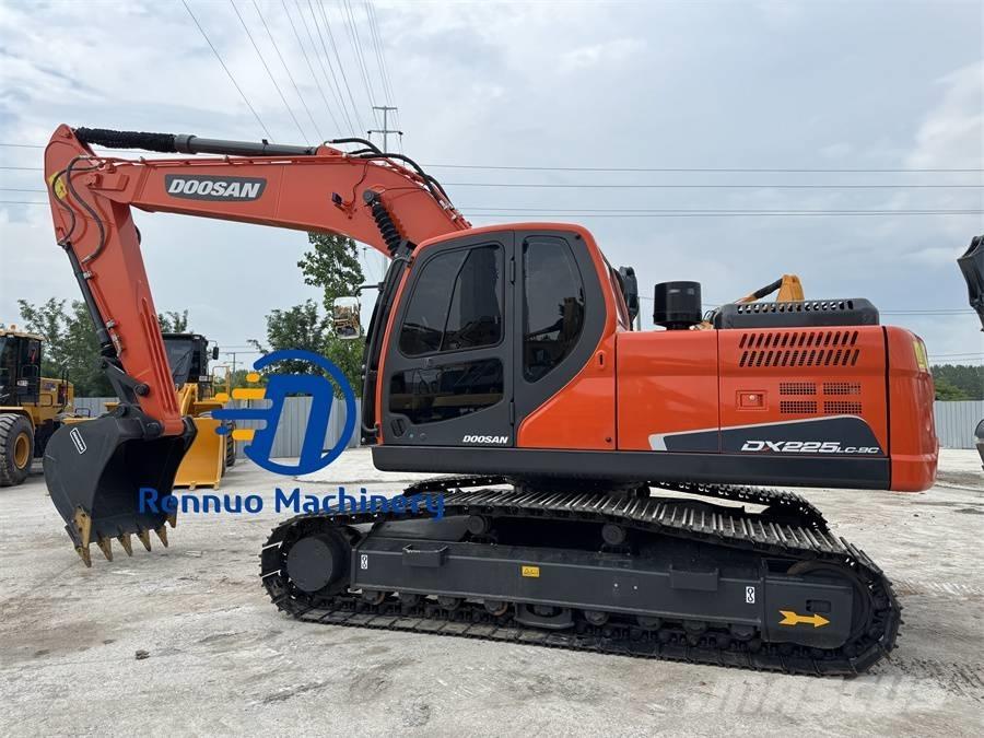 Doosan DX 225 LC-9C Vikšriniai ekskavatoriai
