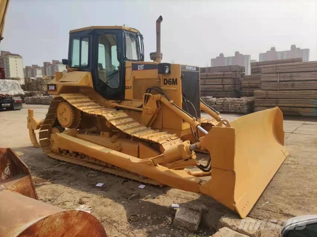 CAT D 6 M Vikšriniai buldozeriai
