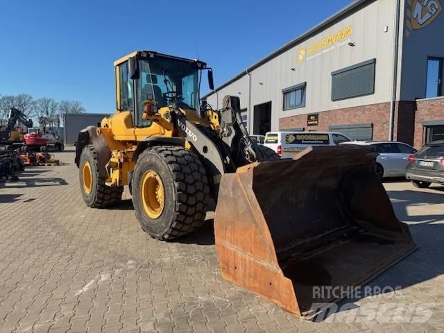 Volvo L 90 F Naudoti ratiniai krautuvai