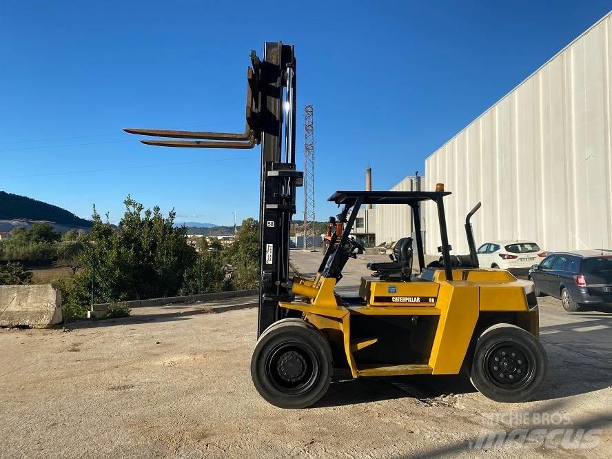 CAT DP 80 Dyzeliniai krautuvai