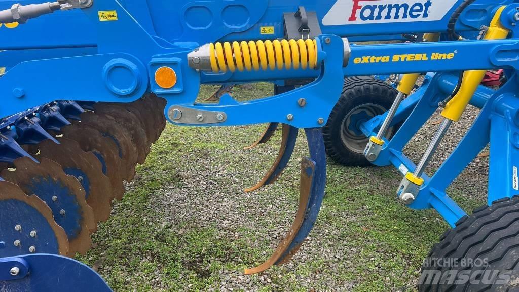 Farmet Triton 300 P Peiliniai plūgai