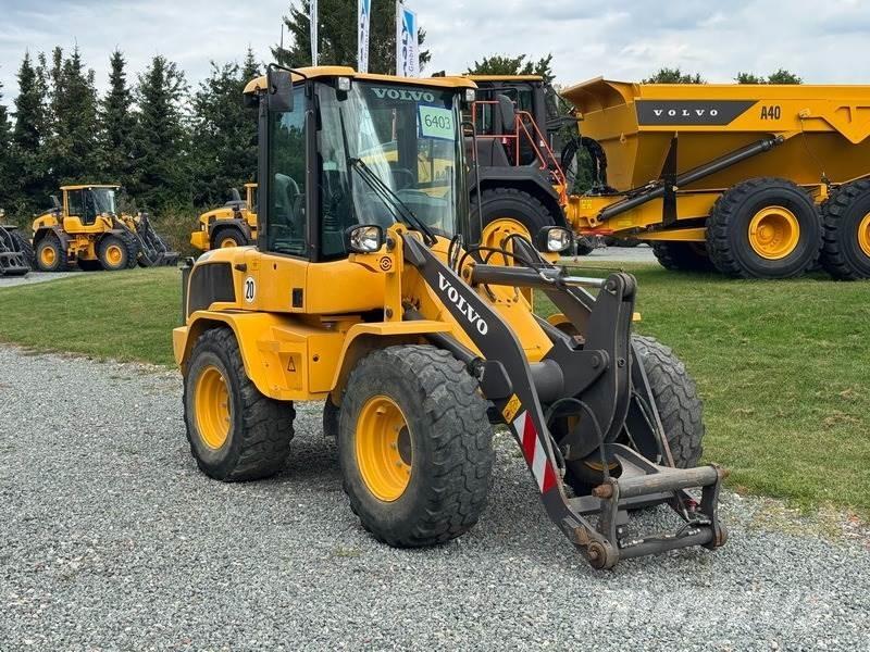 Volvo L 35 G Naudoti ratiniai krautuvai