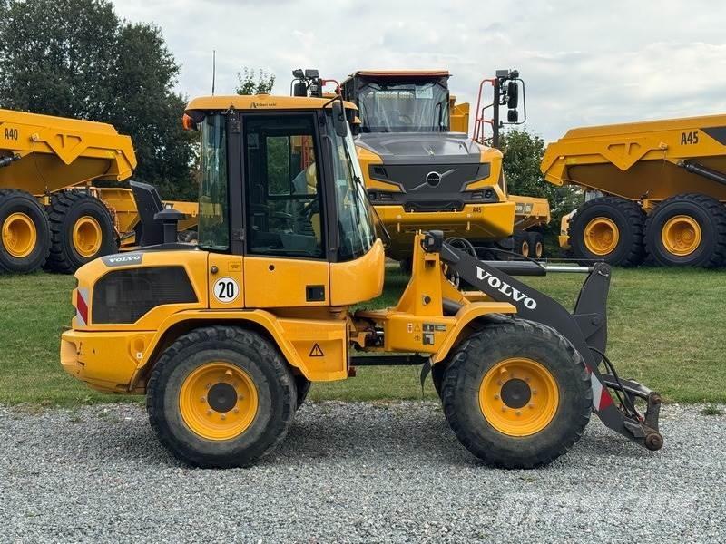 Volvo L 35 G Naudoti ratiniai krautuvai