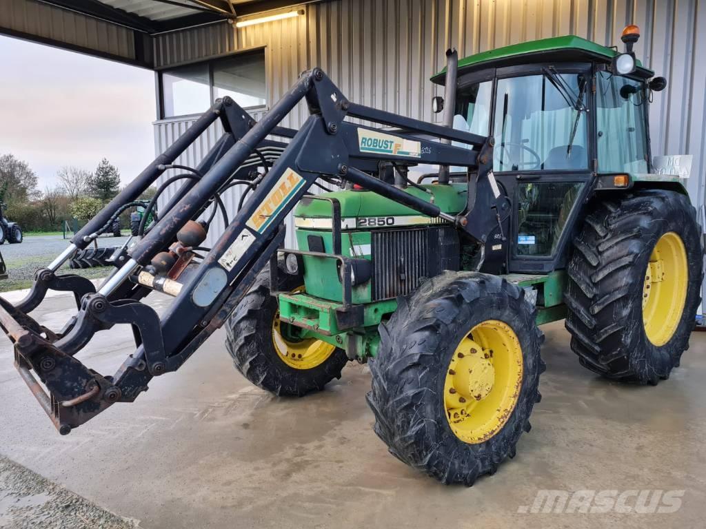 John Deere 2850 Traktoriai