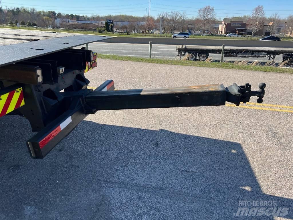 Freightliner M2 Pagalbos kelyje automobiliai