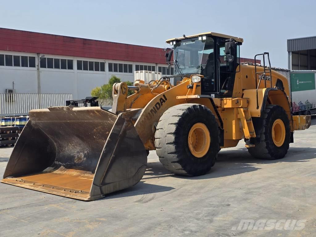 Hyundai HL 975 Naudoti ratiniai krautuvai