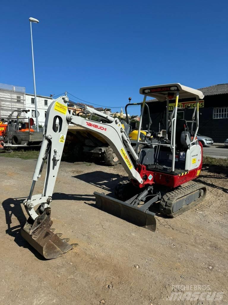 Takeuchi TB216 Mini ekskavatoriai < 7 t