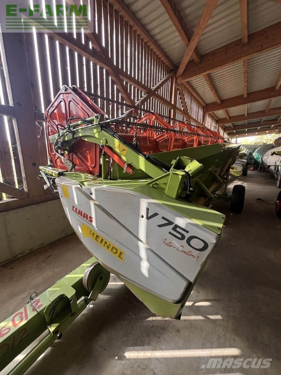CLAAS lexion 560 Derliaus nuėmimo kombainai