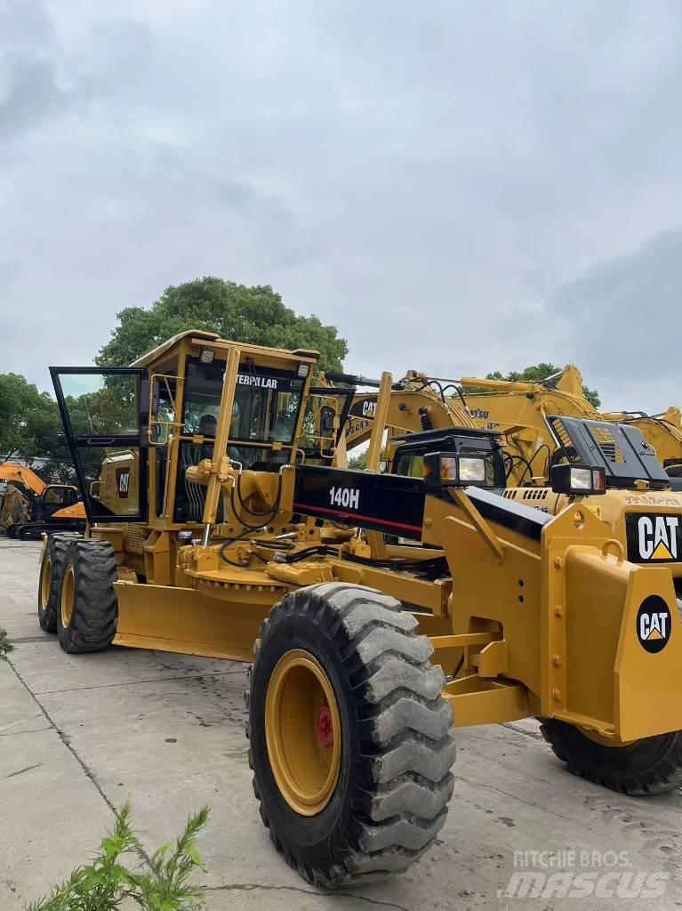 CAT 140 H Greideriai