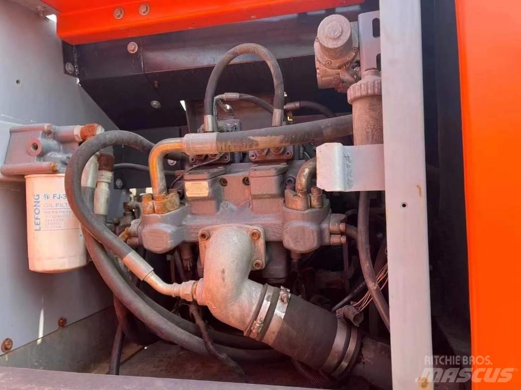 Hitachi zaxis240 Vikšriniai ekskavatoriai