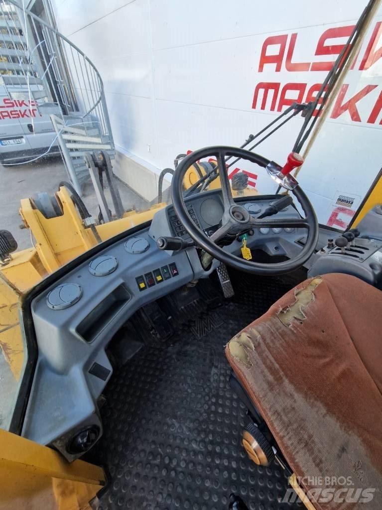 Volvo L50B Naudoti ratiniai krautuvai