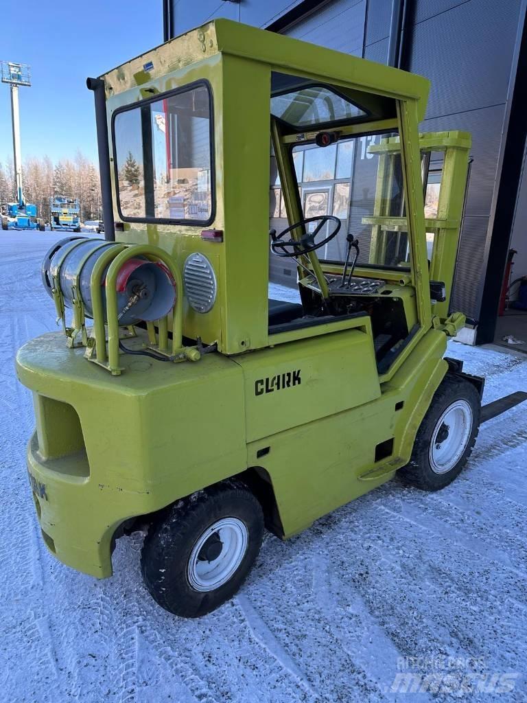Clark C500Y-55 LPG (dujiniai) krautuvai