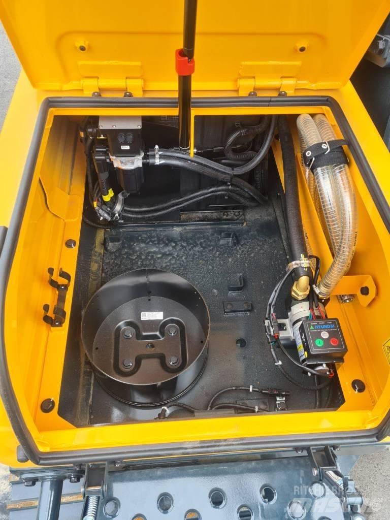 Hyundai HX220AL Vikšriniai ekskavatoriai