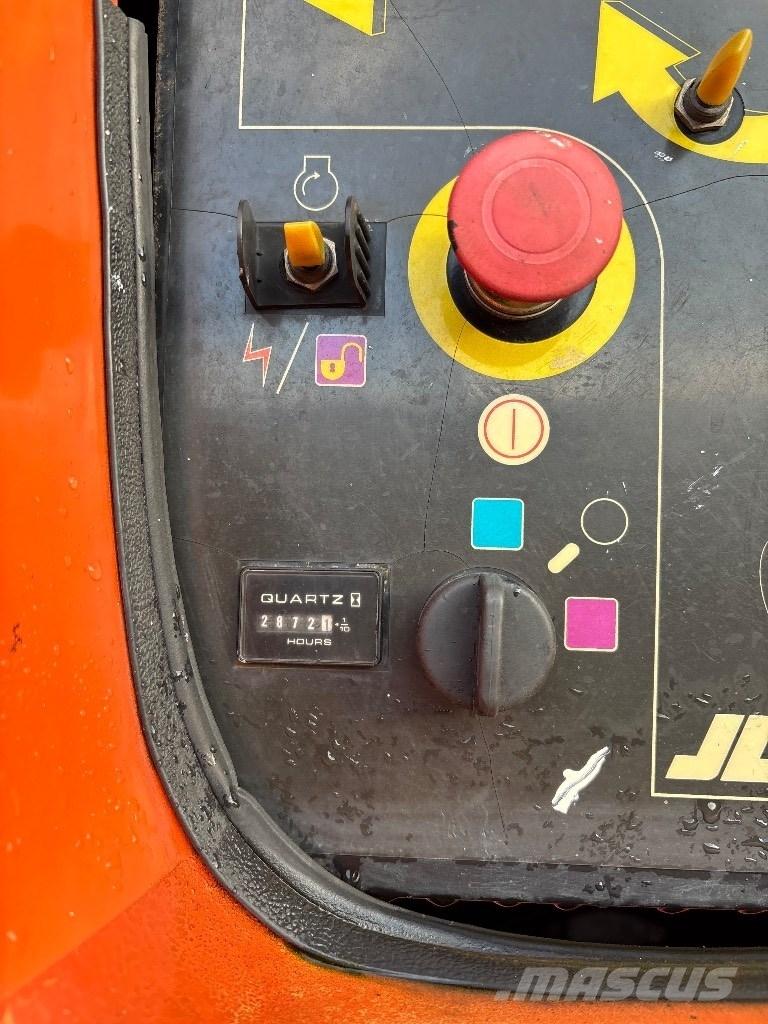 JLG 860 SJ Teleskopiniai keltuvai