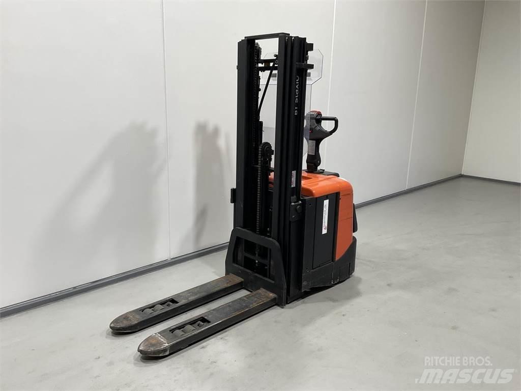 BT SPE125L Savaeigiai rietuvai
