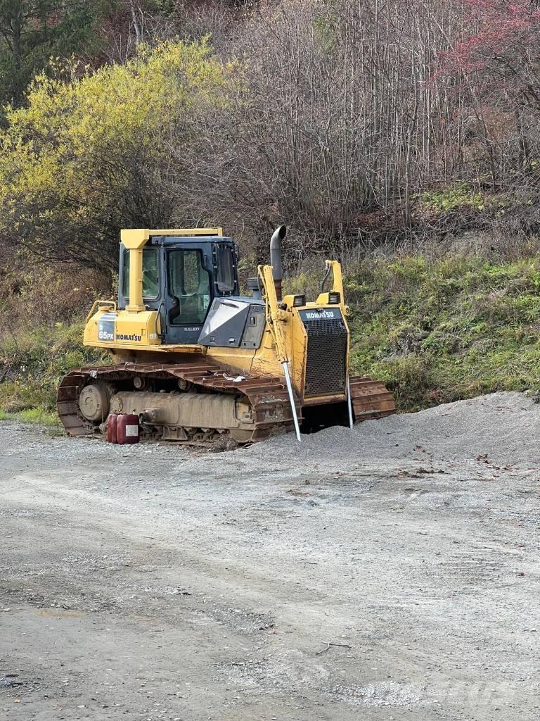 Komatsu D 65 PX Sijos ir savivarčiai
