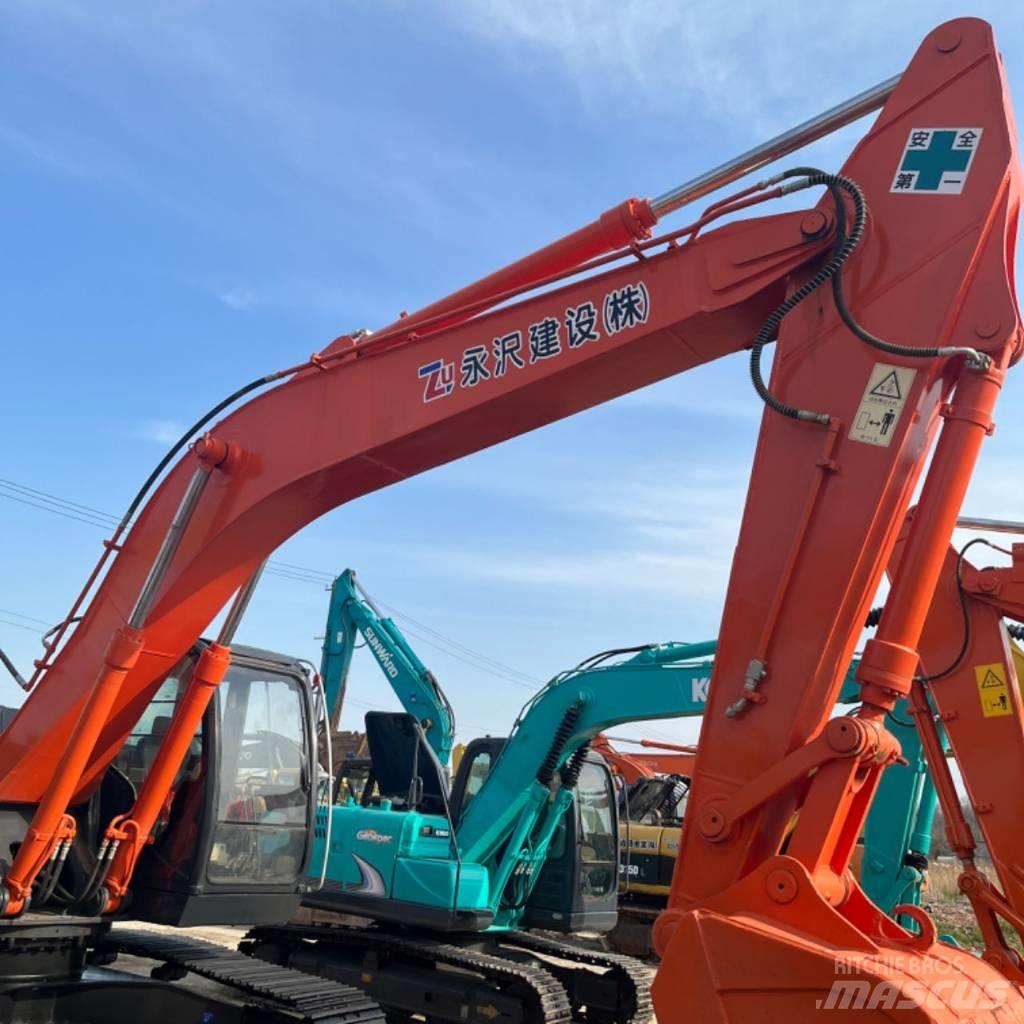 Hitachi ZX 240 Vikšriniai ekskavatoriai