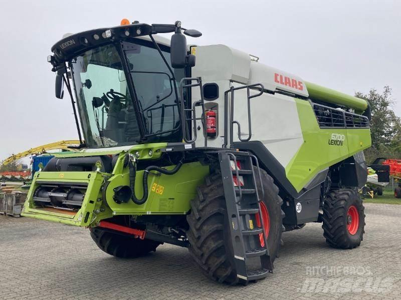 CLAAS LEXION 6700 Derliaus nuėmimo kombainai