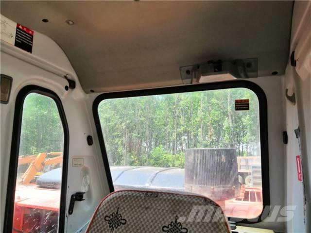 Doosan DH225LC-7 Vikšriniai ekskavatoriai