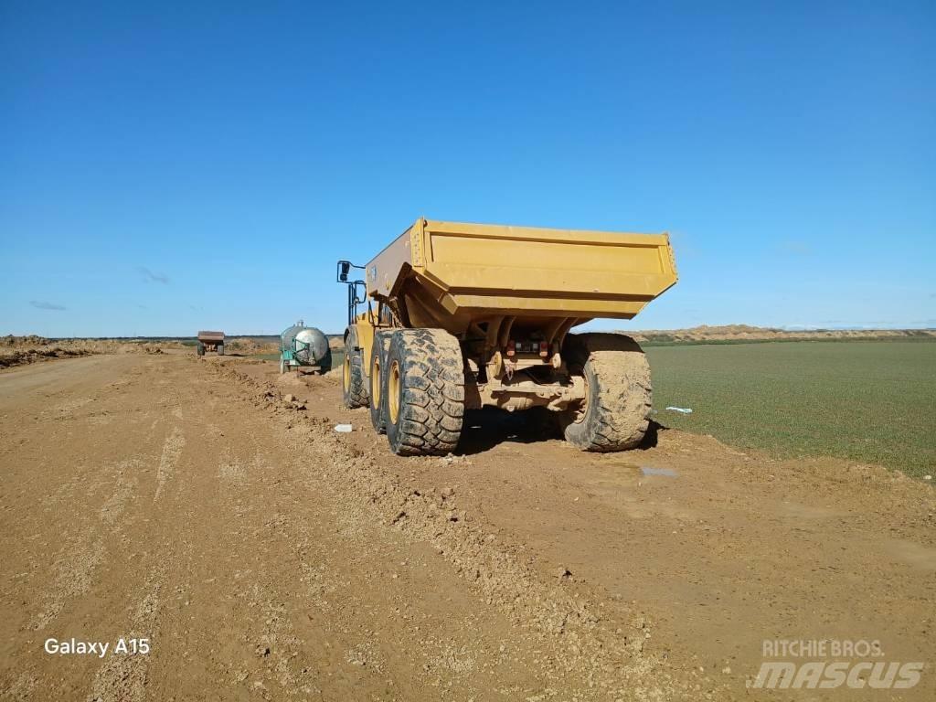 CAT 745 Karjeriniai savivarčiai