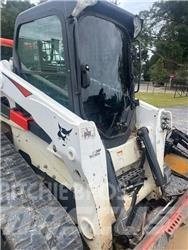 Bobcat T870 Krautuvai su šoniniu pasukimu